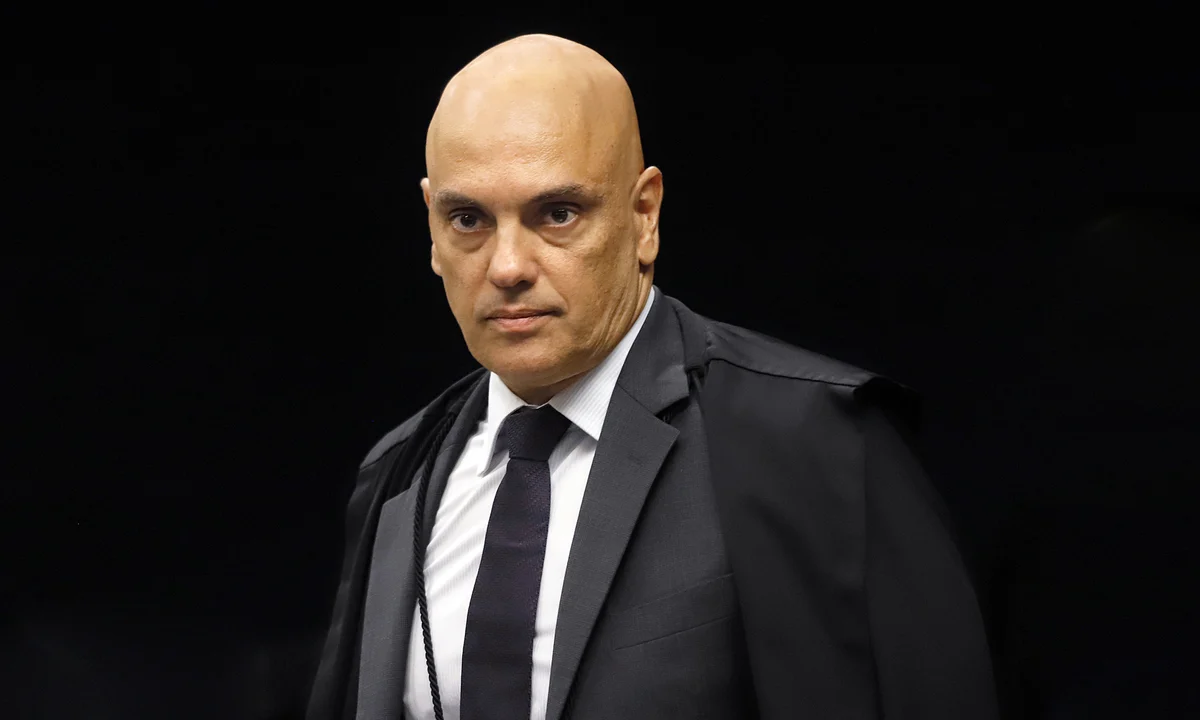 Deputados da Direita e Centrão apresentam pedido de impeachment contra Alexandre de Moraes