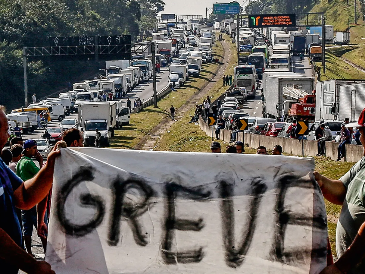 Greve Geral Entenda o manifestação dos caminhoneiros que pode parar o país