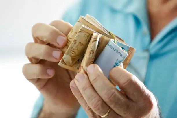 O Instituto Nacional do Seguro Social ampliou o prazo para que segurados possam questionar cobranças não autorizadas em seus benefícios.