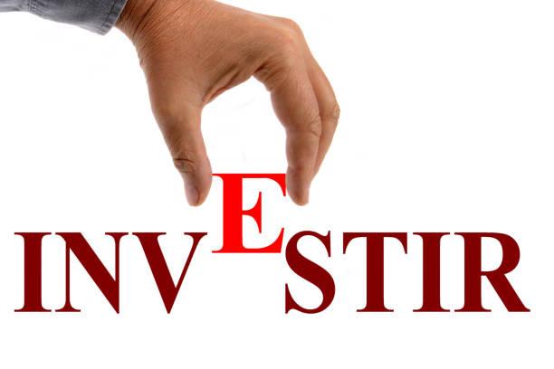 Investir com pouco dinheiro em 2026 é possível: veja como começar mesmo ganhando pouco