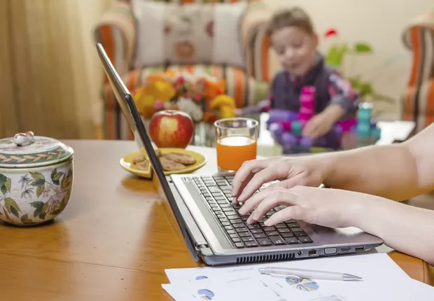 ganhar dinheiro trabalhando em casa. A persistência leva ao aperfeiçoamento.