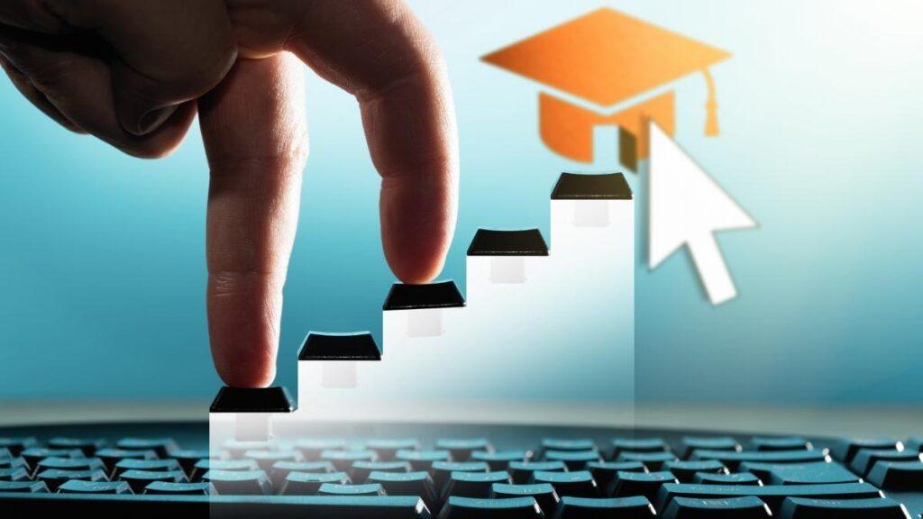 A escolha entre curso técnico e faculdade depende dos objetivos e da rapidez para conseguir emprego.