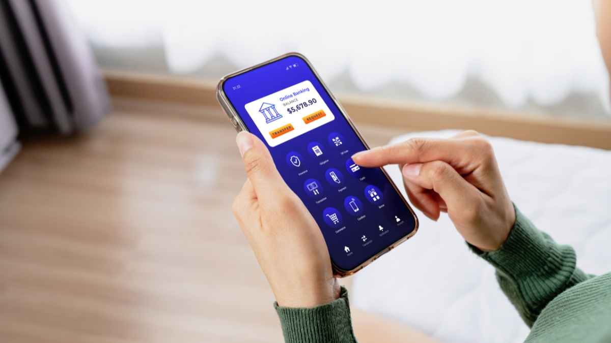 36% da população adulta do Brasil passou a usar apps bancários para investir