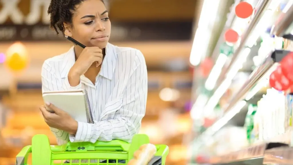 Alta dos alimentos continua sendo uma das principais preocupações das famílias brasileiras em 2026.
