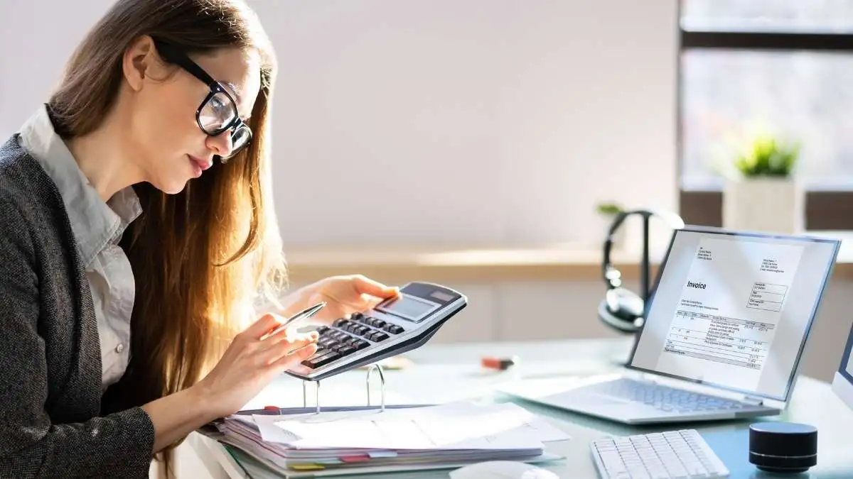 Descubra o que impede tantas pessoas de sair do vermelho e conheça atitudes práticas para recuperar o controle das finanças.
