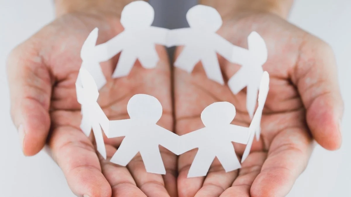 Entenda o que é a Lei Orgânica da Assistência Social (LOAS), quais direitos ela garante, quem pode receber benefícios e como solicitar atendimento.